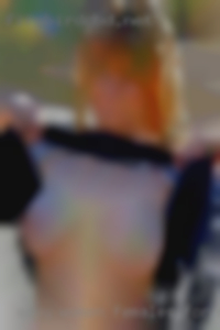 Sexy women females for mff looking or MMF.